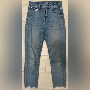 American Eagle Outfitters Mom Jeans